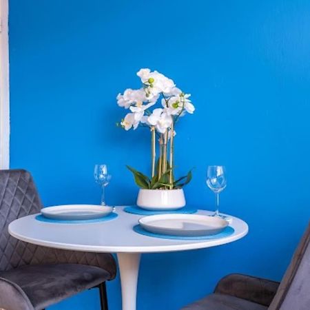 Spacious Flat In West Midlands Бирмингем Экстерьер фото