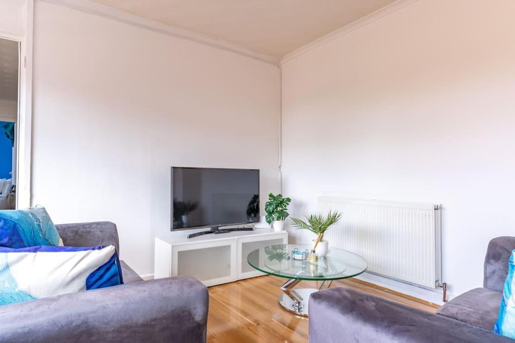Spacious Flat In West Midlands Бирмингем Экстерьер фото