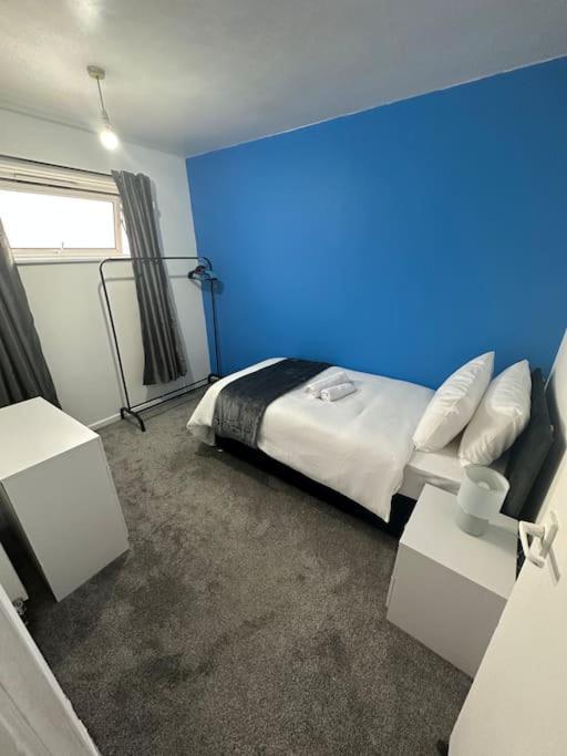 Spacious Flat In West Midlands Бирмингем Экстерьер фото