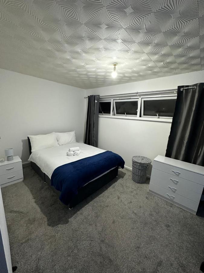 Spacious Flat In West Midlands Бирмингем Экстерьер фото
